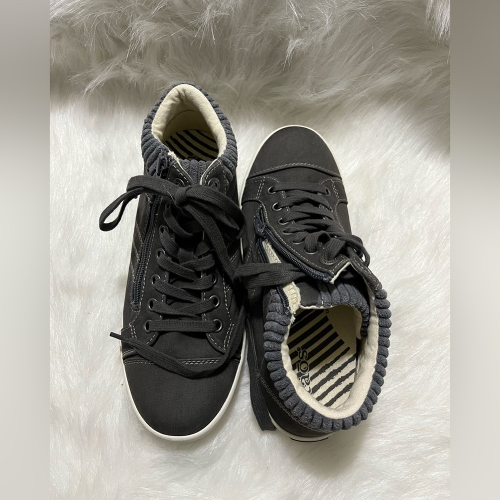 Taos Startup Shoes Size 7.5 Canvas Comfort Zip High Top Lace Up Sneakers Brown
